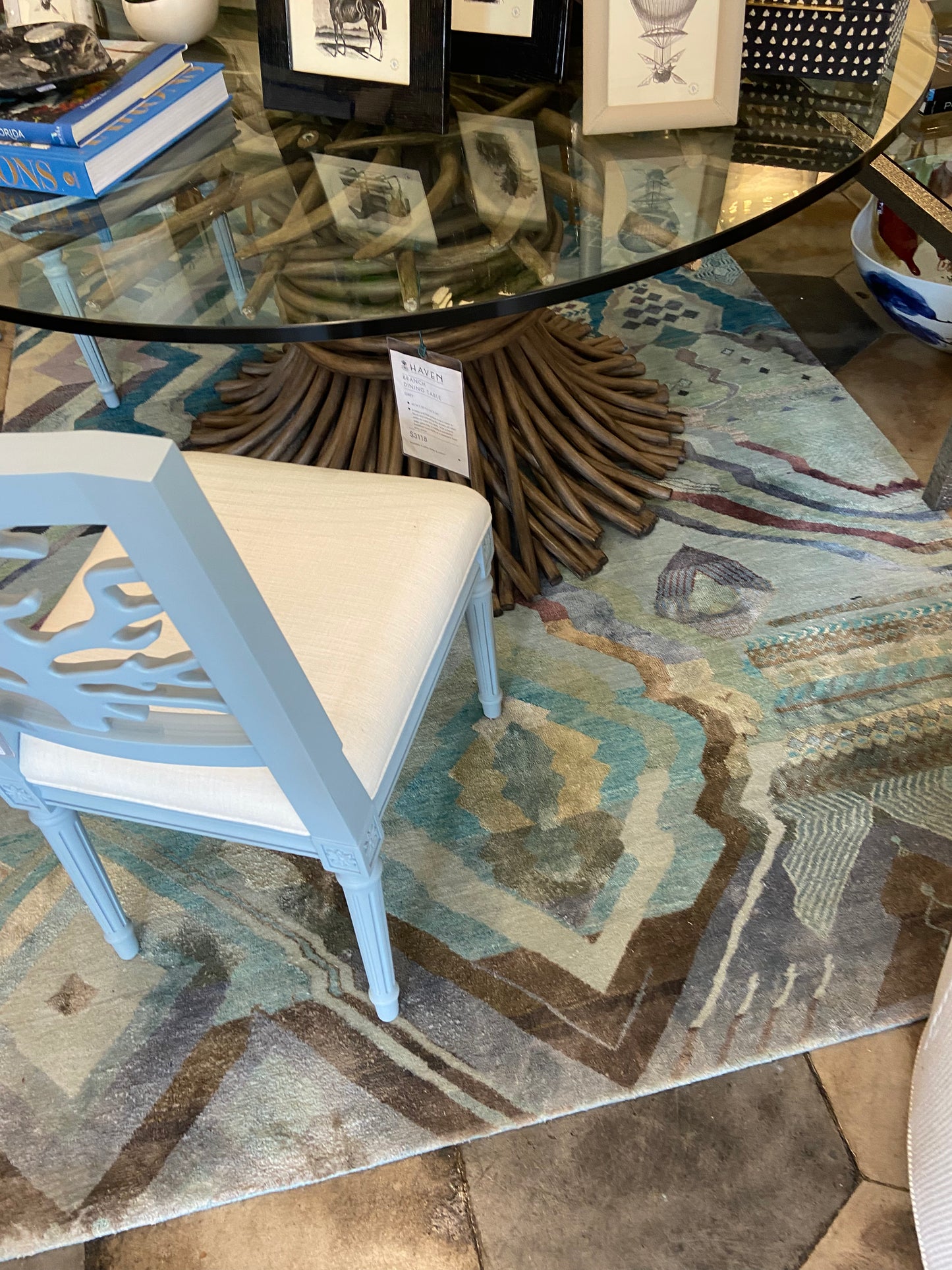 ABSTRACT GEOMETRIC RUG