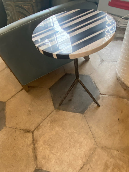 BLACK AND WHITE STRIATED ACCENT TABLE