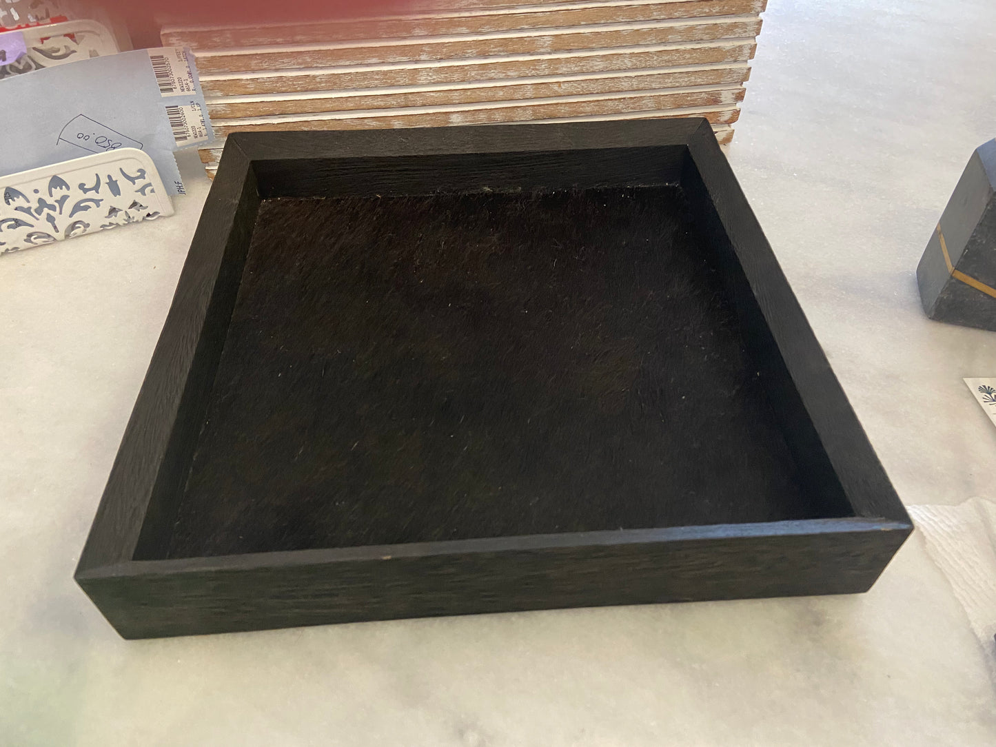 WOOD W/HIDE TRAY