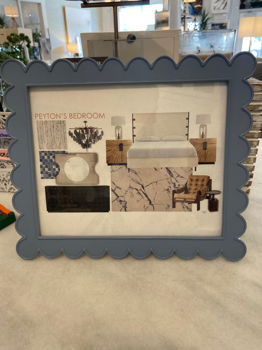 BLUE SCALLOP EDGE FRAME 8X10