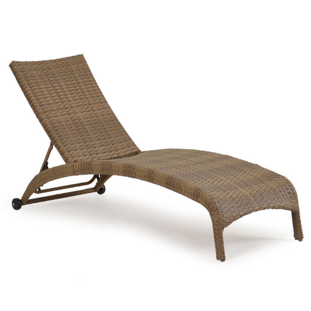 Outdoor Lounge Chair
